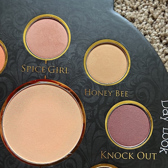 Pinky Rose Cosmetics The Transition Palette - Picture 3 of 7